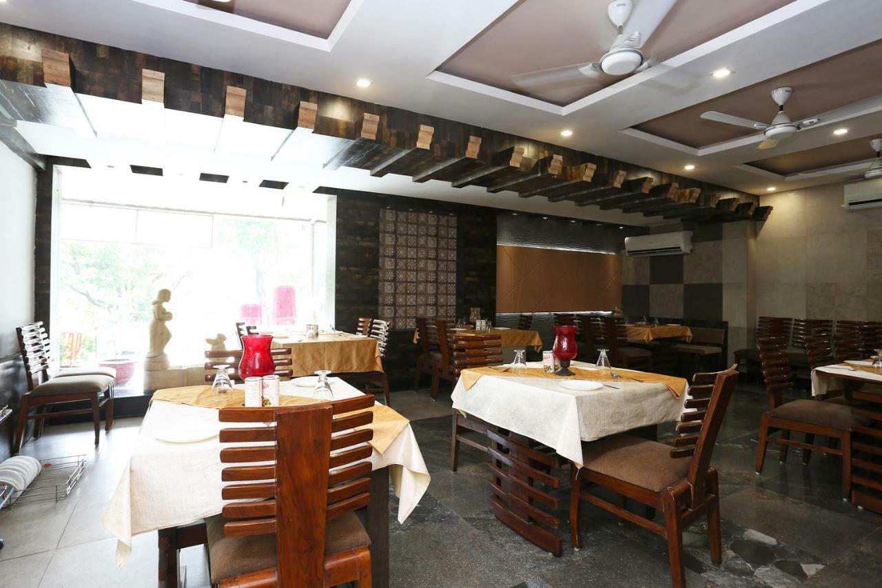 Oyo 29724 Hotel Kokila Resort จาบัลปูร์ ภายนอก รูปภาพ
